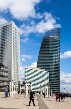 la defense içinde gökdelenler