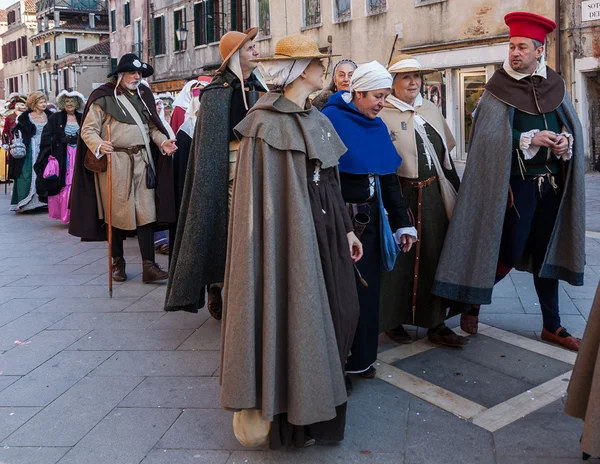 Parade mittelalterlicher Trachten — Stockfoto