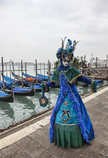 Blauwe Venetiaanse vermomming — Stockfoto