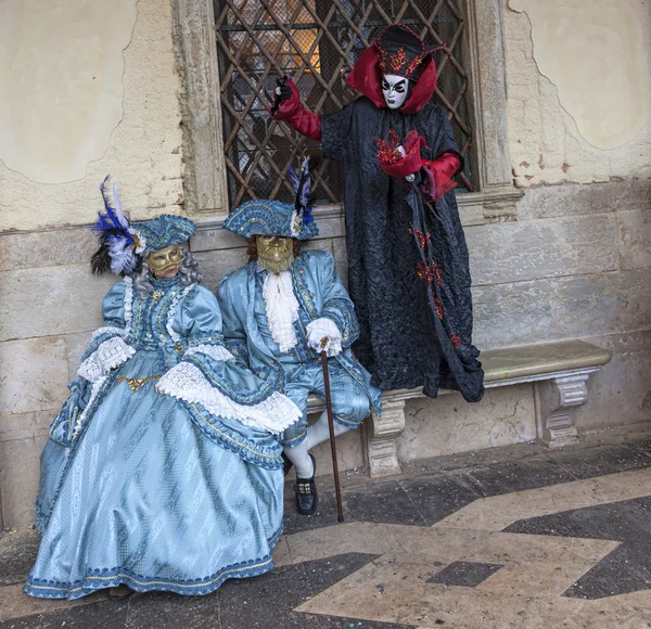 Venetian Costumes Scene — Stock Photo, Image