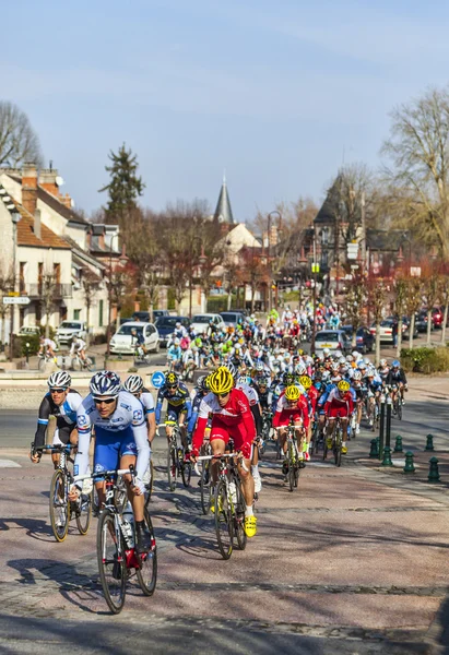 La famosa carrera de bicicletas de carretera París-Niza — Foto de Stock