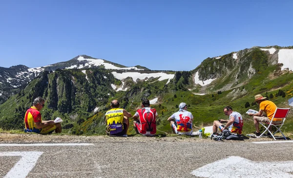 Amatorskie rowerzystów na col de pailheres — Zdjęcie stockowe