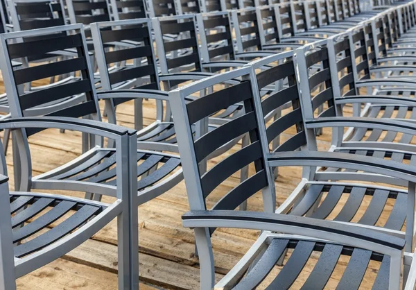 Row of Empty Chairs — Stock Photo, Image