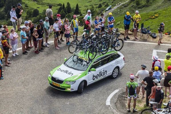 Belkin team technisches auto in pyrenäen — Stockfoto