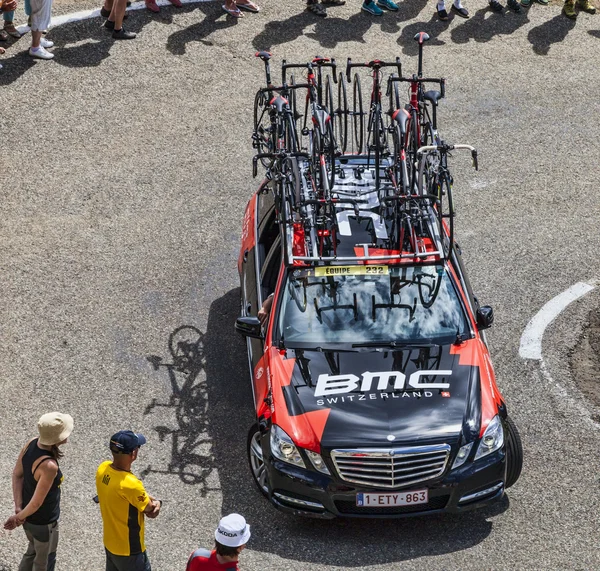 BMC Team Vehículos técnicos en Pirineos Montañas — Foto de Stock