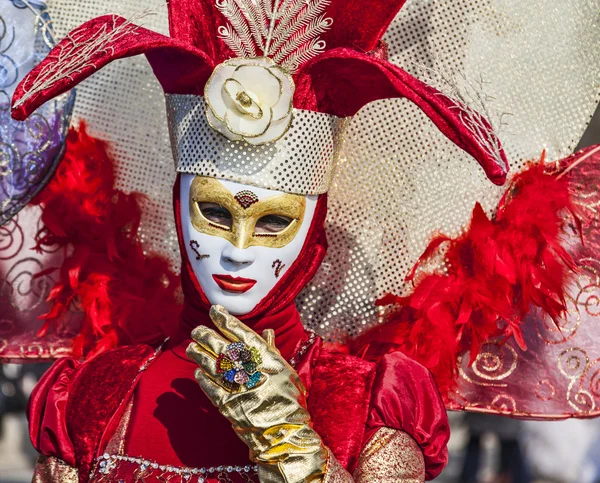 Venetian Mask Blowing a Kiss — Stock Photo, Image