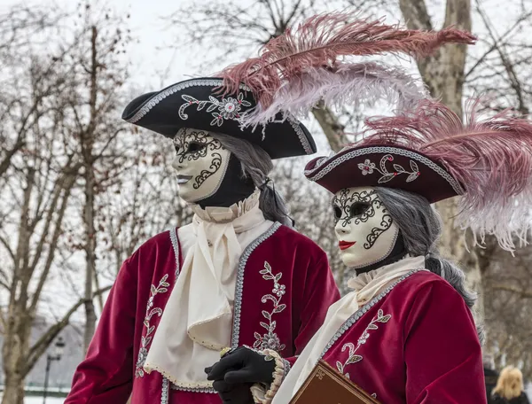 Disguised Couple — Stock Photo, Image