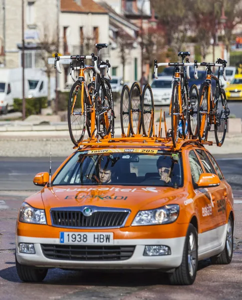 Technische auto van euskaltel-euskadi wielerploeg — Stockfoto