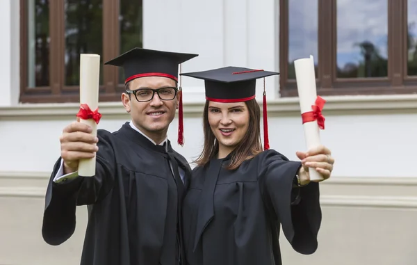 Happy Graduating Couple — Stock Photo, Image