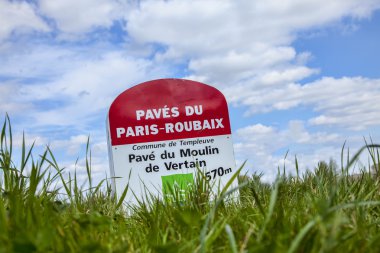 Paris roubaix kilometre taşı