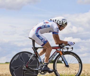bisikletçi thibaut pinot