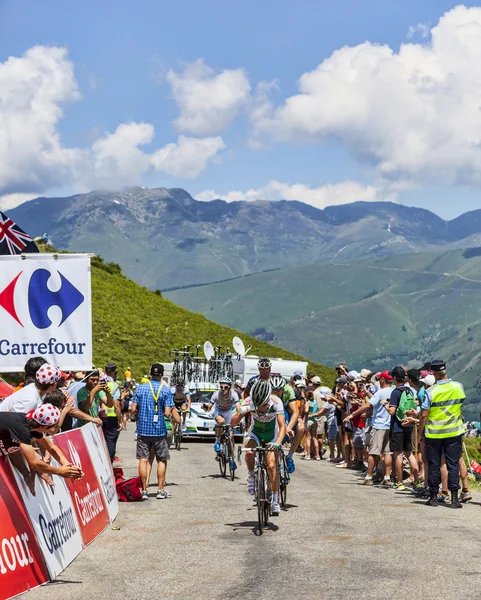 Grupo de Ciclistas en el Punto de Realimentación — Foto de Stock