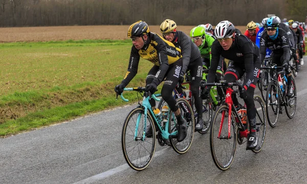 Chateau Renard France March 2017 Peloton Riding Stage Paris Nice — Stock Photo, Image