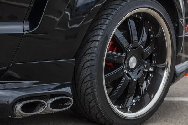 Close Used Wheel Drift Car Situated Parking — Stock Photo, Image