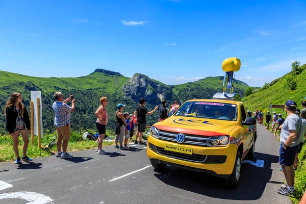 Pas Peyrol Franciaország 2016 Július Yellow Lcl Yellow Vehicle Pass — Stock Fotó