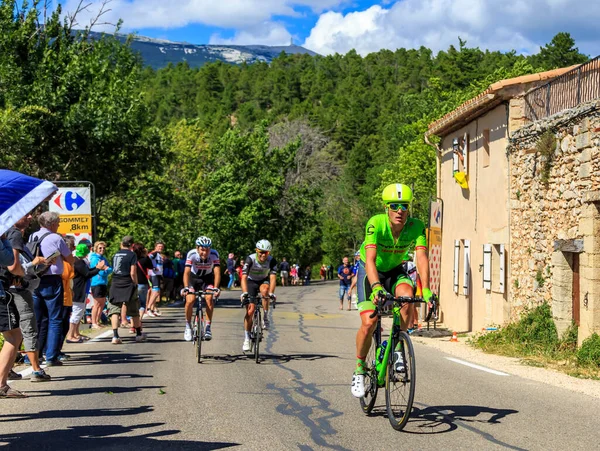 Mont Ventoux France July 2016 Three Cyclists Riding Road Mont —  Fotos de Stock