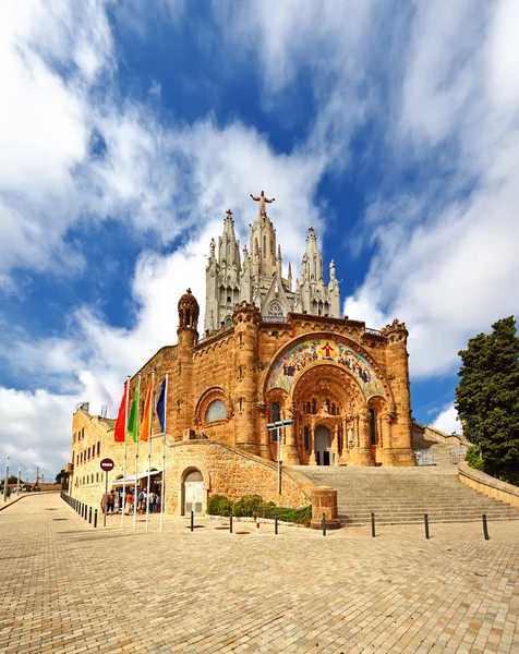 Der Tempel del sagrat cor (Herz-Jesu-Kirche). Barcelona. Spanien. — Stockfoto