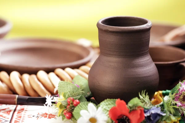 Ukrainian utensils put on the table in traditional style — Stock Photo, Image