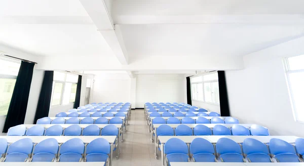 Sala de aula vazia brilhante — Fotografia de Stock