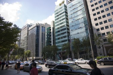 metropolis sokaklarında