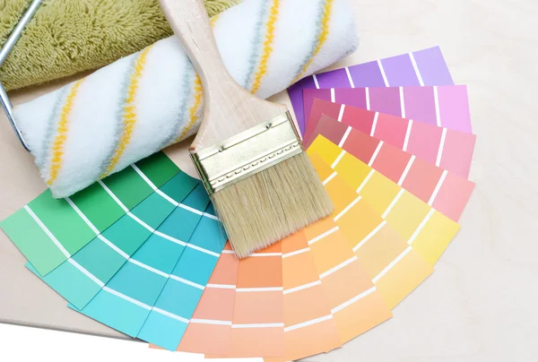 페인트 브러시 및 다채로운 페인트 — 스톡 사진