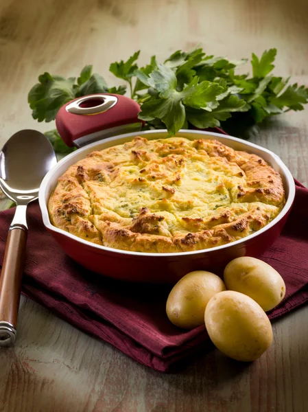 Hausgemachter Kartoffelkuchen, vegetarisches Essen — Stockfoto