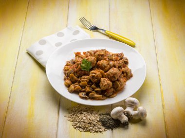 Sote mantarlı köfte