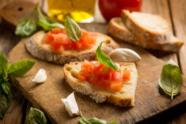 Bruschetta Traditionella Italienska Recept Bröd Och Tomater — Stockfoto