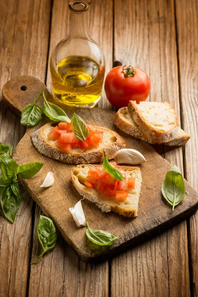 Bruschetta Traditionella Italienska Recept Bröd Och Tomater — Stockfoto