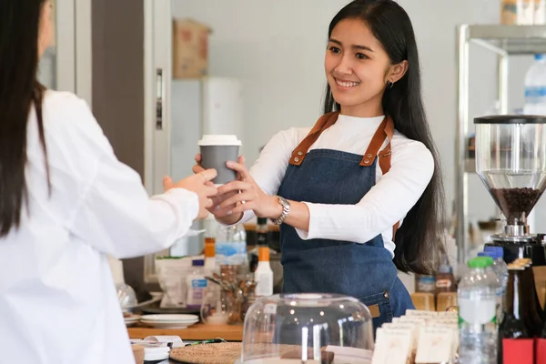 Conceito Pequena Empresa Proprietário Jovem Proprietário Café Café Serviço Cliente — Fotografia de Stock