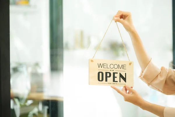 Jeune Asiatique Start Propriétaire Petite Entreprise Ouvrir Café Restaurant Propriétaire — Photo