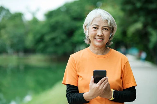 Happy Athletic Senior Woman Park Running Park Health Concept — Stok fotoğraf