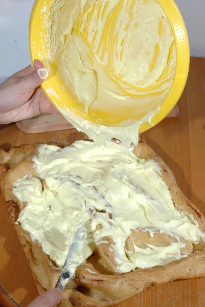 Making the cake — Stock Photo, Image