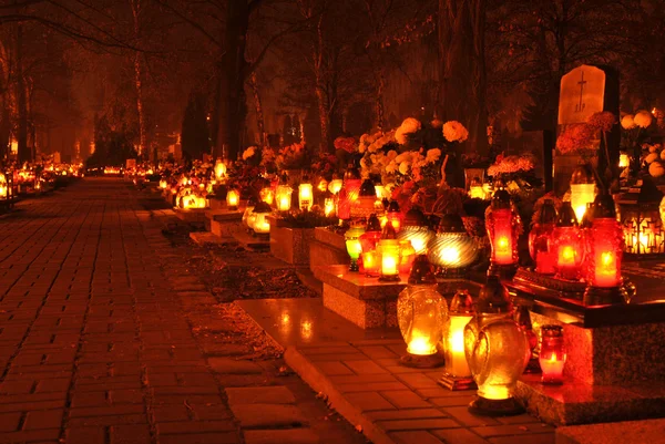 Friedhof bei Nacht Stockbild