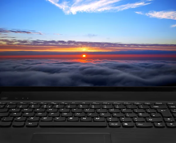 Laptop keyboard and display — Stock Photo, Image
