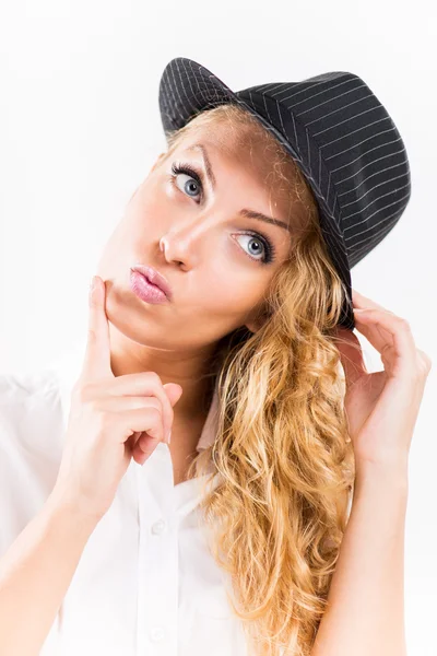 Bella donna con cappello — Foto Stock