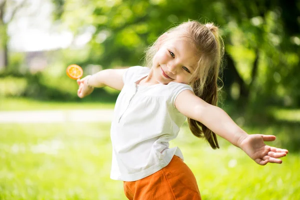 Little Girl in The Park — Stock Photo, Image
