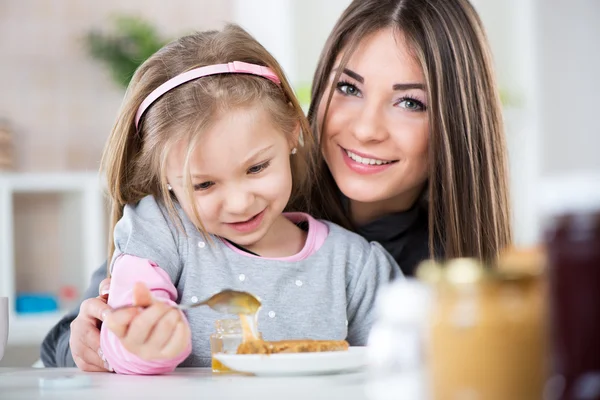 Frühstück zubereiten — Stockfoto