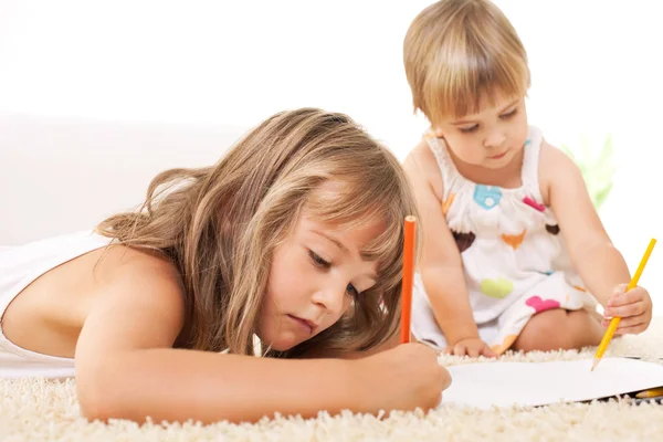 Little girls drawing — Stock Photo, Image