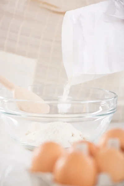Making dough — Stock Photo, Image