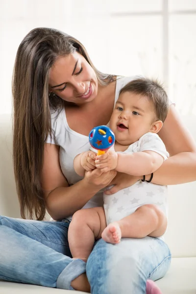 Mother and baby — Stock Photo, Image