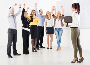 iş arkadaşlarınızın önünde başarılı tanıtım