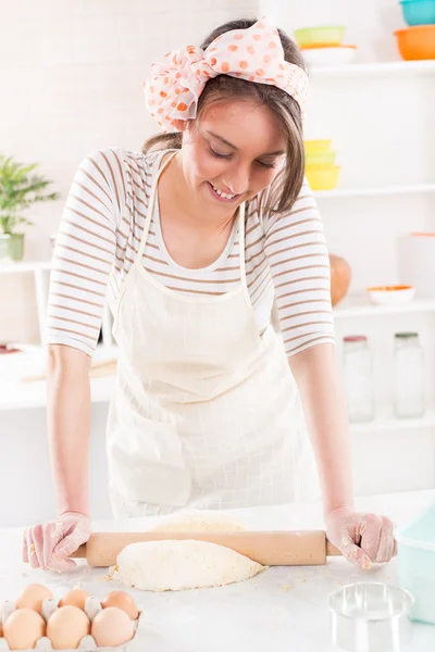 Making dough — Stock Photo, Image