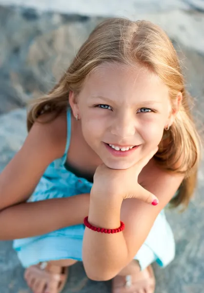 Cute little girl — Stock Photo, Image