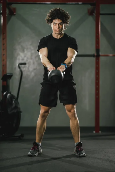 Muscular Guy Doing Hard Training Kettlebell Gym — Stock Photo, Image