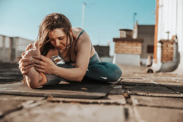 Relaxed Woman Practicing Yoga Stretching Exercise Rooftop Terrace —  Fotos de Stock