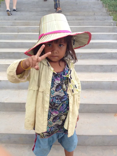 Crocodiles, enfants, fleurs, Angkor-cuve et autres beautés Cambodge Images De Stock Libres De Droits