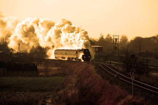 옛 역 증기 기관차 — 스톡 사진
