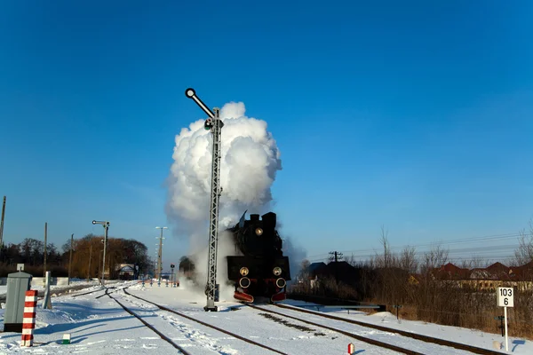 Alte Retro-Dampflok — Stockfoto