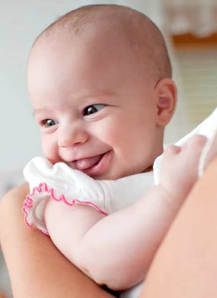 Lächelndes Baby — Stockfoto